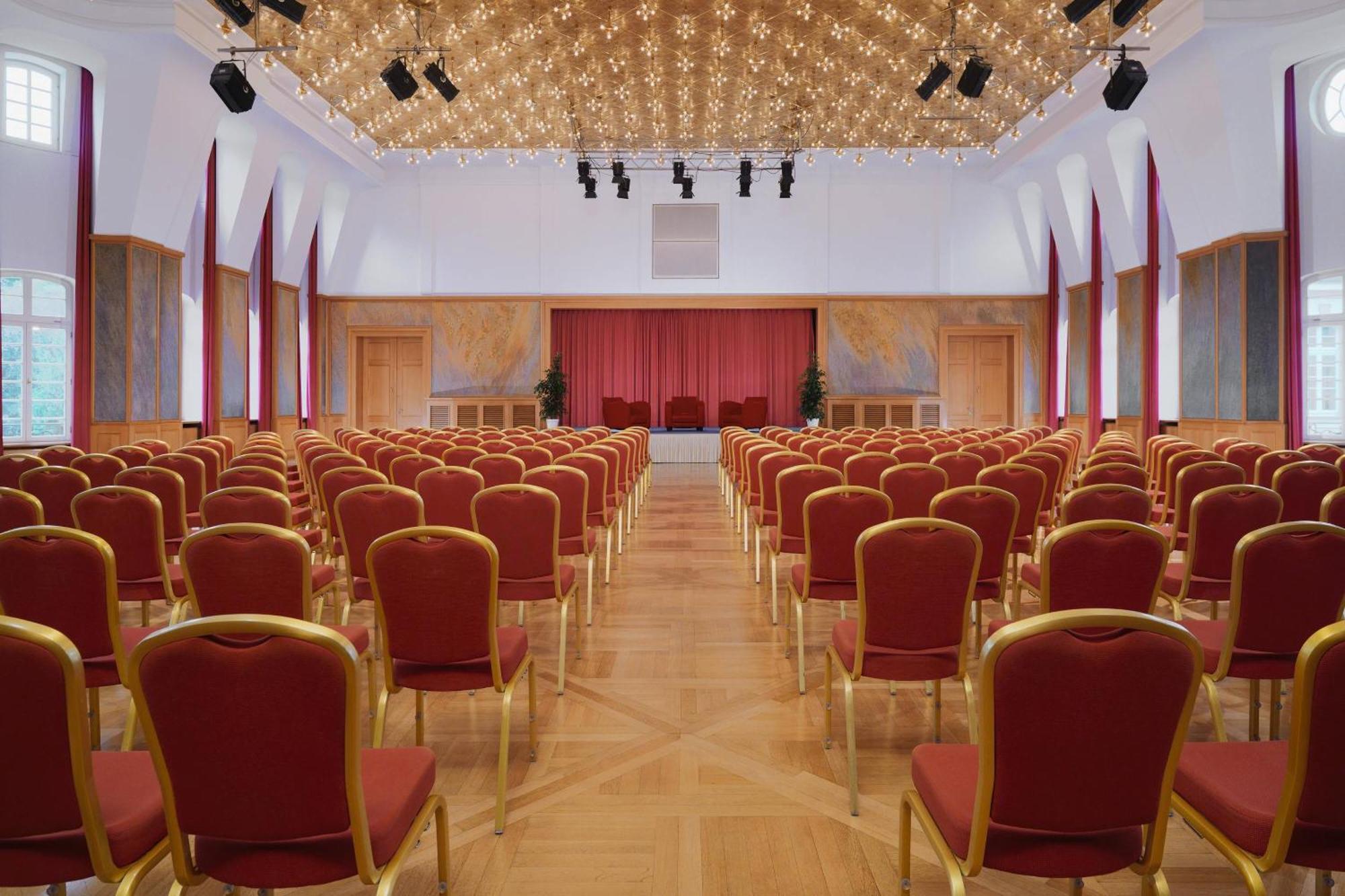 โรงแรมเชอราตัน ออฟเฟนบัค Offenbach am Main ภายนอก รูปภาพ